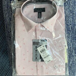 Men’s ALFANI regular fit long sleeve dress shirt.  Size M 15-151/2 34-35 NWT